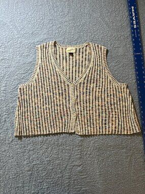 Universal Thread Ribbed Sweater Vest Button Front V Neck Space Dye Cropped L
